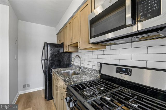 6914 BANK ST, Baltimore, MD 21224
