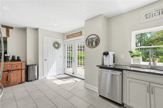 2416 Magee Road Ext, Franklin Park, PA 15143