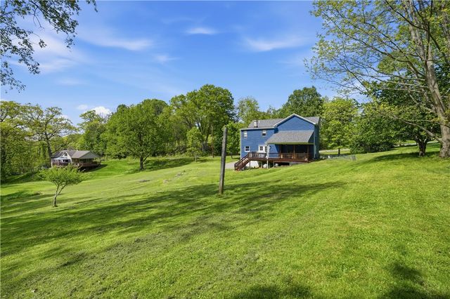 2416 Magee Road Ext, Franklin Park, PA 15143