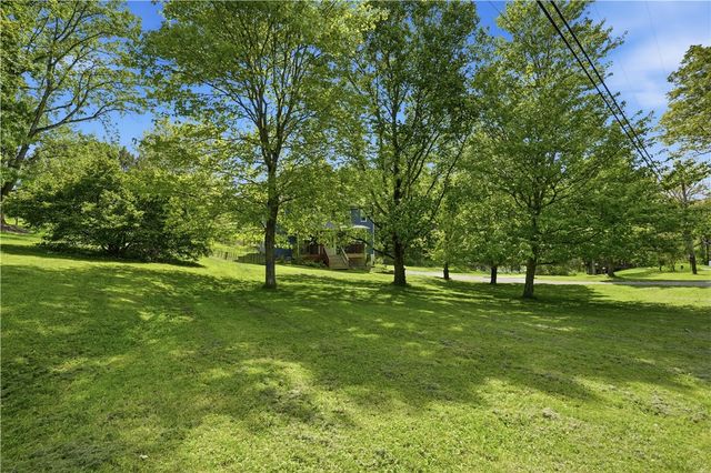 2416 Magee Road Ext, Franklin Park, PA 15143
