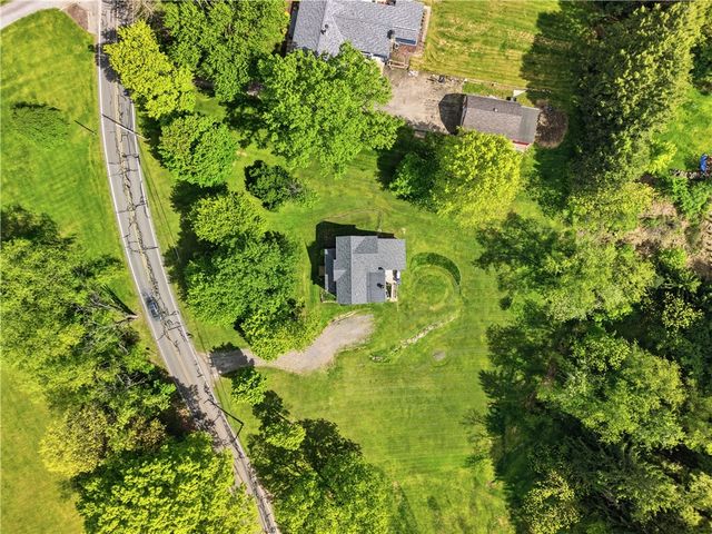 2416 Magee Road Ext, Franklin Park, PA 15143