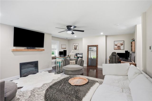 2416 Magee Road Ext, Franklin Park, PA 15143