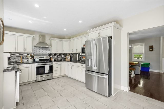 2416 Magee Road Ext, Franklin Park, PA 15143