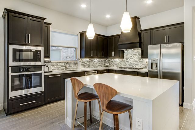 2819 Silver Leaf Drive, Northlake, TX 76226