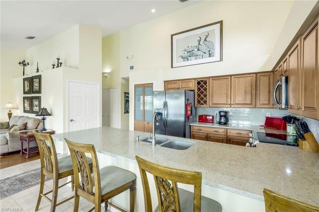 21580 Indian Bayou DR 582, Fort Myers Beach, FL 33931