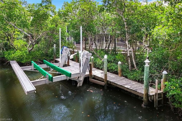 21580 Indian Bayou DR 582, Fort Myers Beach, FL 33931