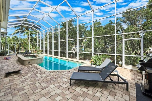 21580 Indian Bayou DR 582, Fort Myers Beach, FL 33931