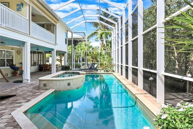 21580 Indian Bayou DR 582, Fort Myers Beach, FL 33931