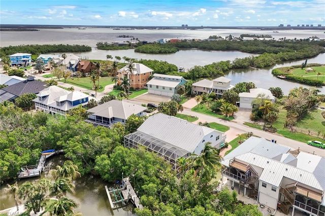 21580 Indian Bayou DR 582, Fort Myers Beach, FL 33931