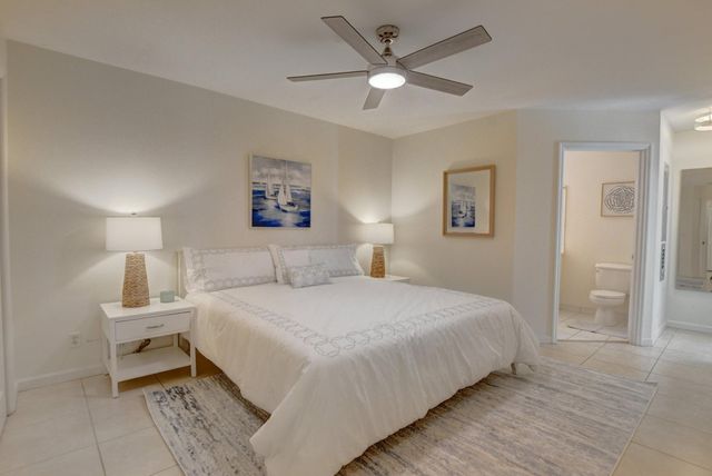 2177 SE 1st Street A, Boynton Beach, FL 33435