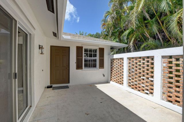 2177 SE 1st Street A, Boynton Beach, FL 33435