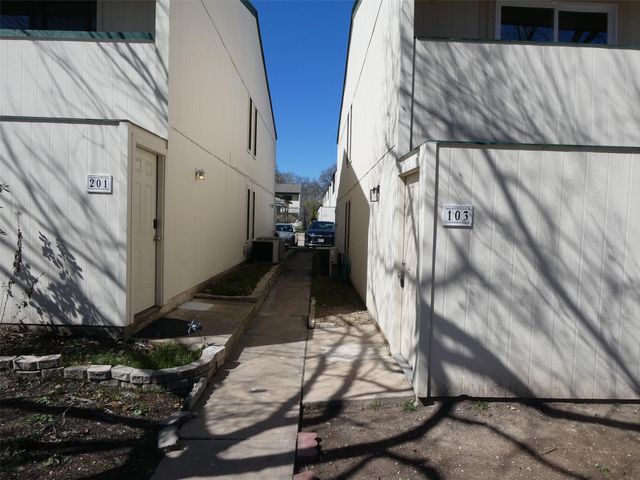 6718 SILVERMINE DR 103, Austin, TX 78736