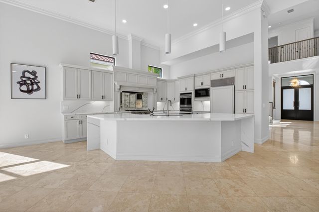 17921 Villa Club Way, Boca Raton, FL 33496