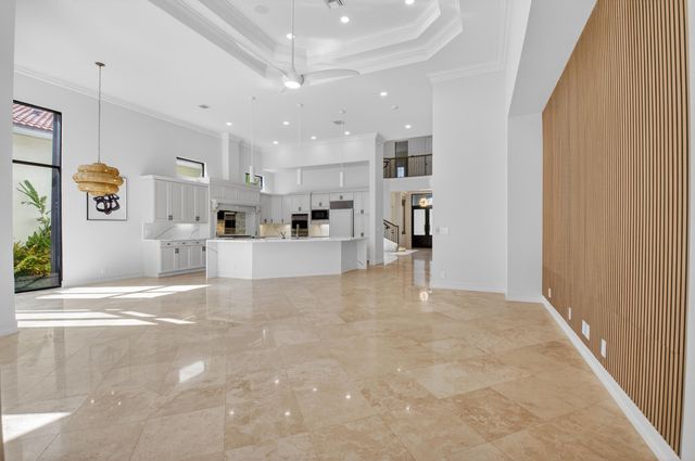 17921 Villa Club Way, Boca Raton, FL 33496