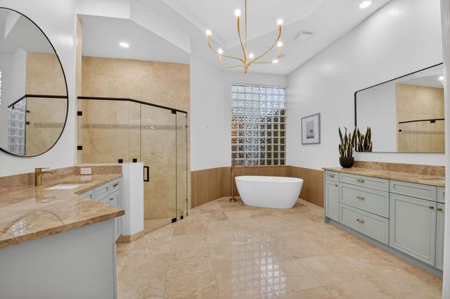 17921 Villa Club Way, Boca Raton, FL 33496