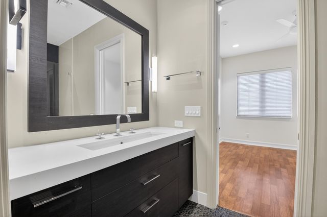 17921 Villa Club Way, Boca Raton, FL 33496