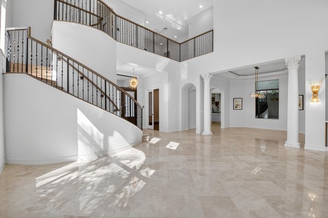 17921 Villa Club Way, Boca Raton, FL 33496