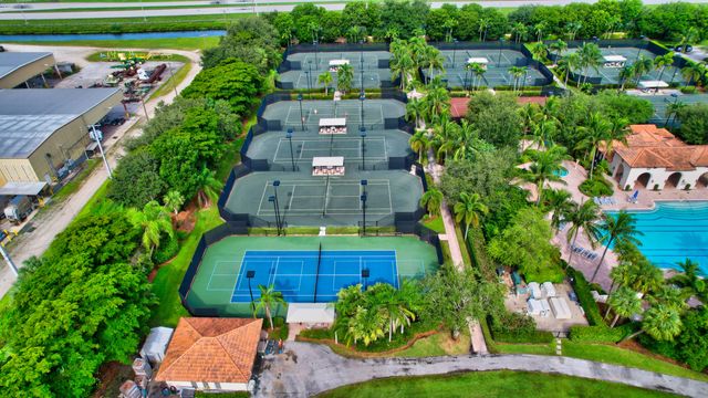 17921 Villa Club Way, Boca Raton, FL 33496