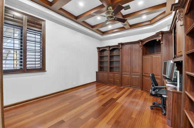 17921 Villa Club Way, Boca Raton, FL 33496