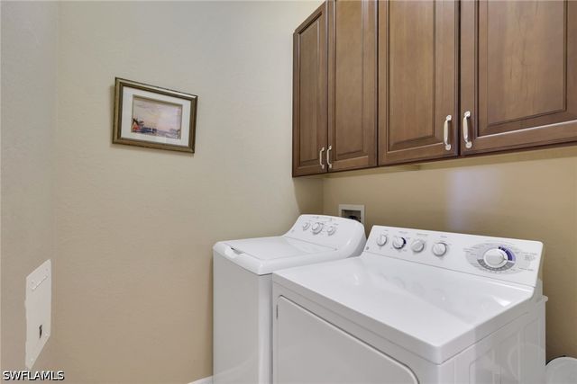 4198 BAY BEACH LN 113, Fort Myers Beach, FL 33931