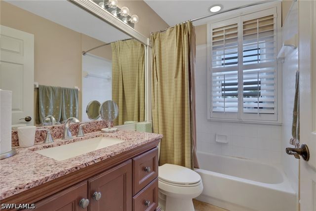 4198 BAY BEACH LN 113, Fort Myers Beach, FL 33931