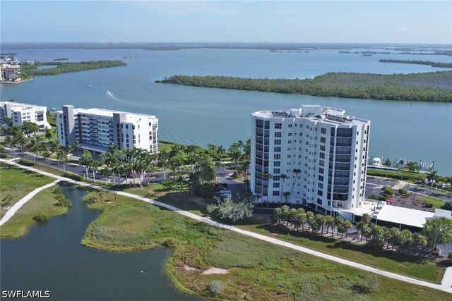 4198 BAY BEACH LN 113, Fort Myers Beach, FL 33931