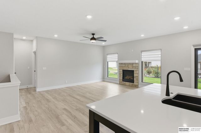 5421 N 209th Street, Elkhorn, NE 68022