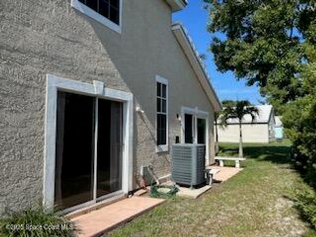 834 Wateroak Drive NE, Palm Bay, FL 32905