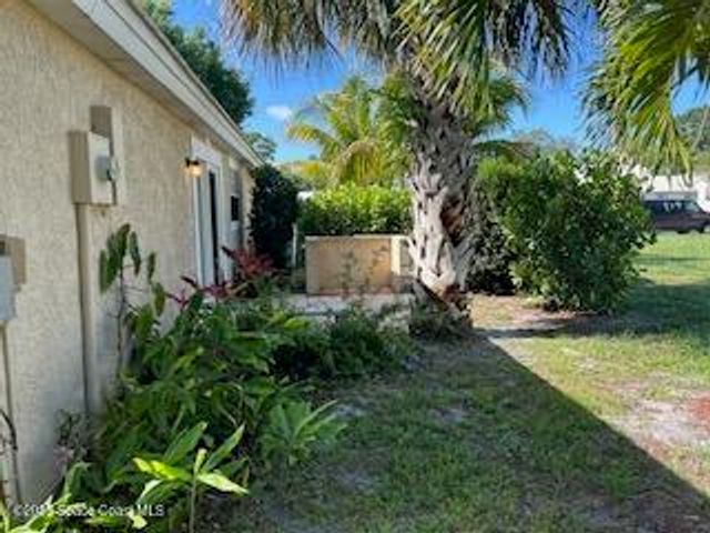 834 Wateroak Drive NE, Palm Bay, FL 32905