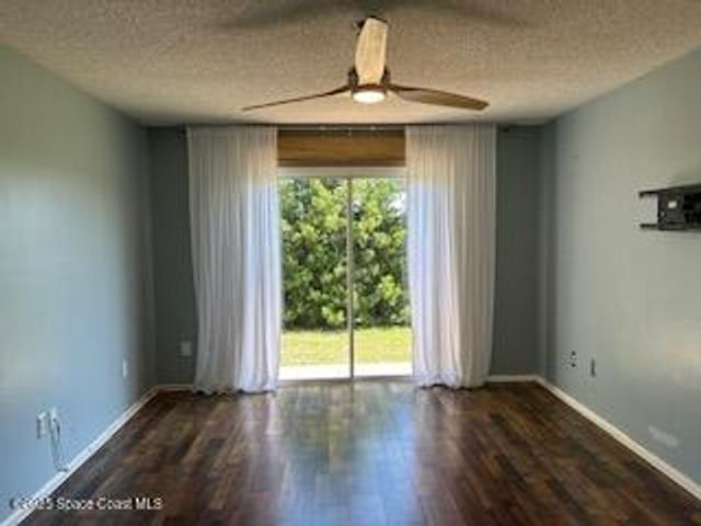 834 Wateroak Drive NE, Palm Bay, FL 32905