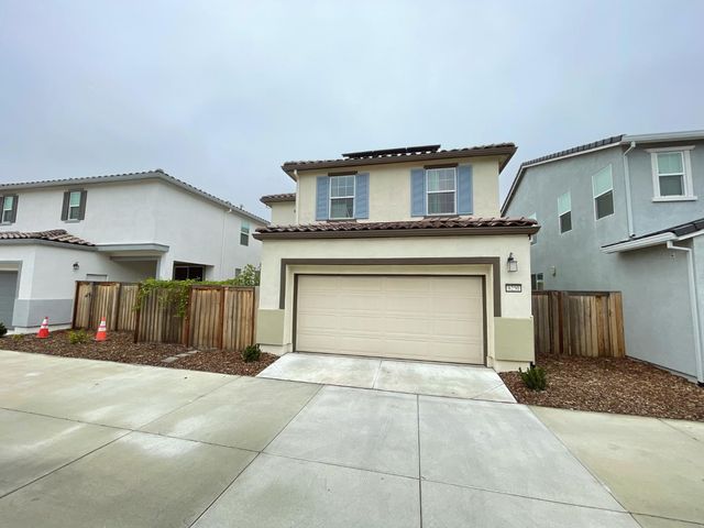 8250 Ocho Way, Elk Grove, CA 95757