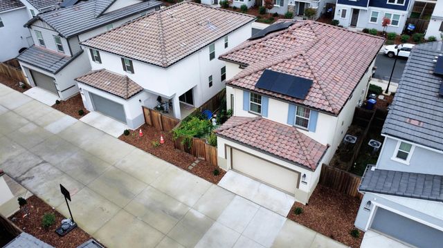 8250 Ocho Way, Elk Grove, CA 95757