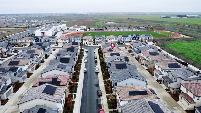 8250 Ocho Way, Elk Grove, CA 95757