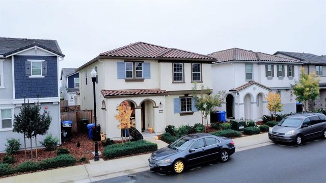 8250 Ocho Way, Elk Grove, CA 95757