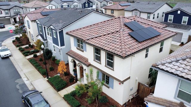 8250 Ocho Way, Elk Grove, CA 95757