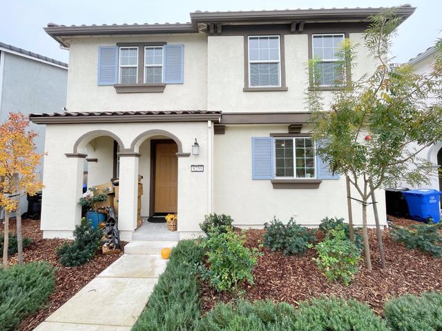 8250 Ocho Way, Elk Grove, CA 95757