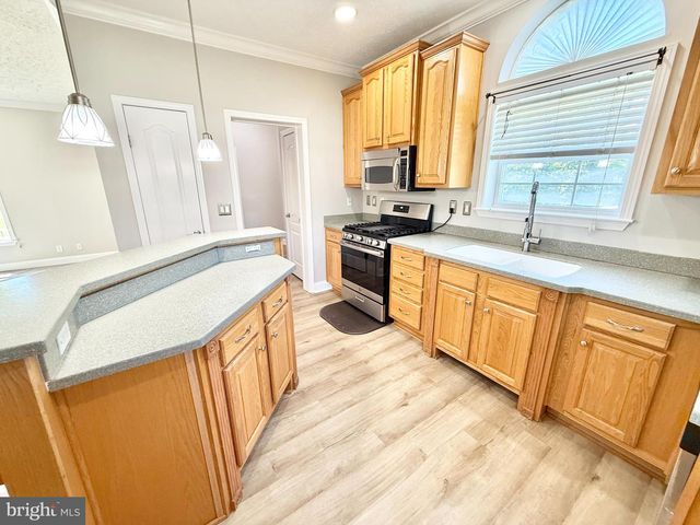 5 PERKINS LN, Stafford, VA 22554