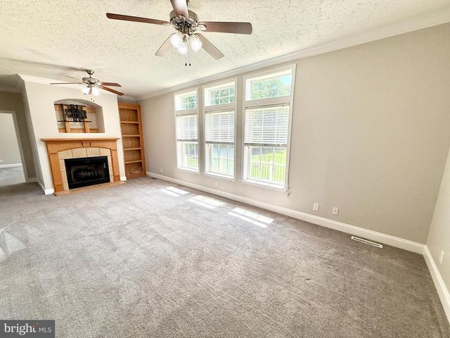 5 PERKINS LN, Stafford, VA 22554