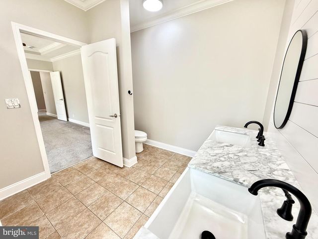 5 PERKINS LN, Stafford, VA 22554