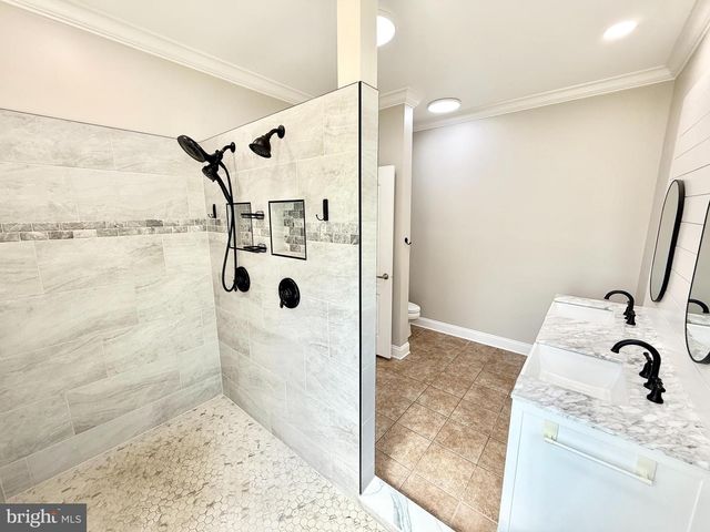 5 PERKINS LN, Stafford, VA 22554