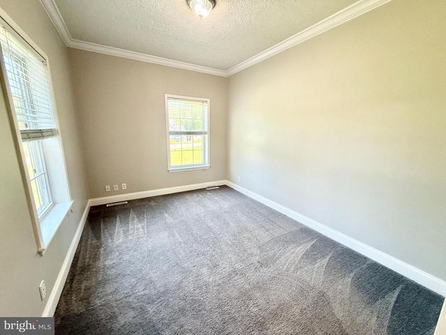 5 PERKINS LN, Stafford, VA 22554