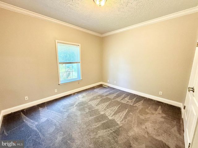 5 PERKINS LN, Stafford, VA 22554