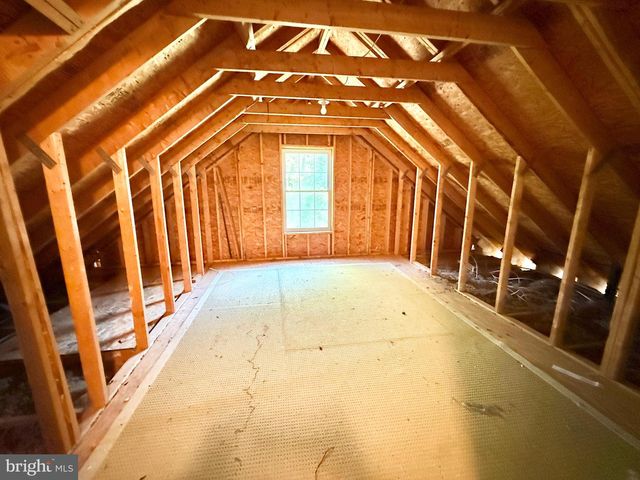 5 PERKINS LN, Stafford, VA 22554