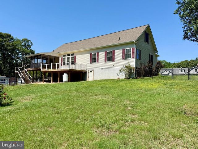 5 PERKINS LN, Stafford, VA 22554