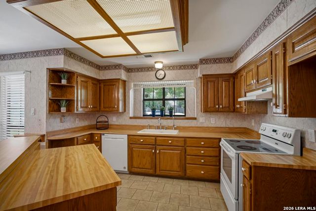 2510 Wood Run, San Antonio, TX 78251