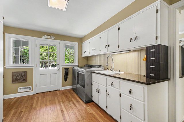2335 Breton Road SE, Grand Rapids, MI 49546