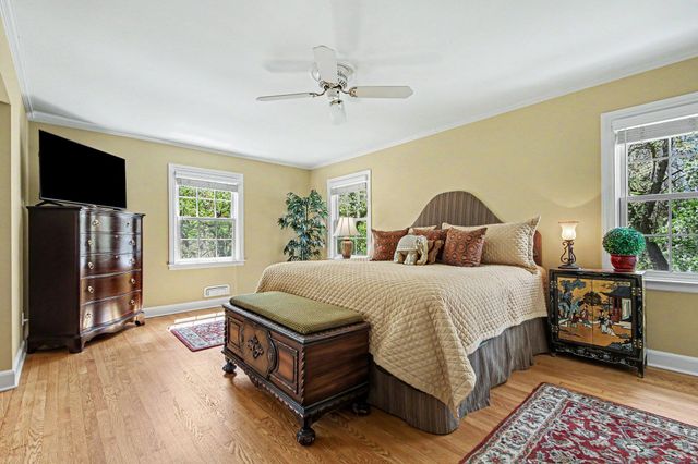 2335 Breton Road SE, Grand Rapids, MI 49546
