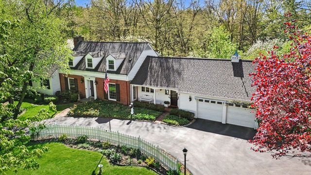 2335 Breton Road SE, Grand Rapids, MI 49546