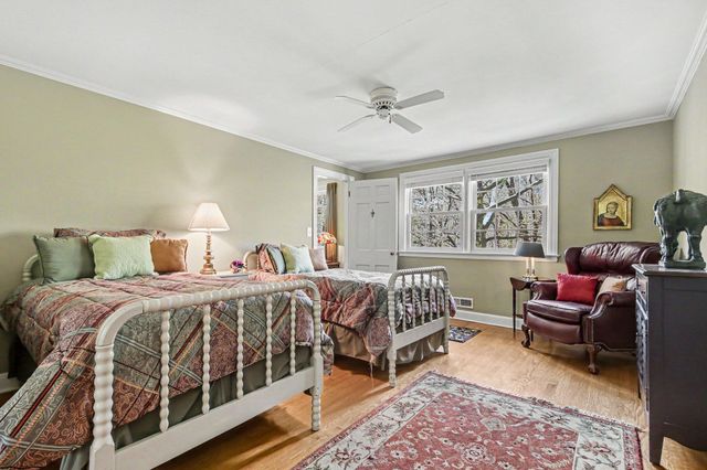 2335 Breton Road SE, Grand Rapids, MI 49546