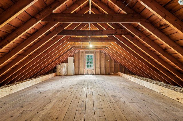 2335 Breton Road SE, Grand Rapids, MI 49546